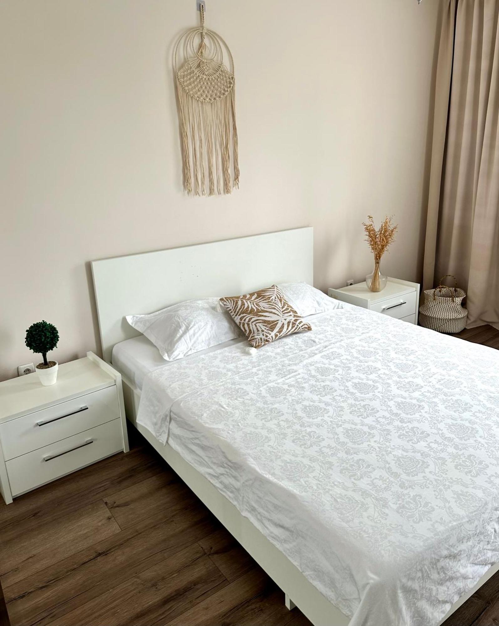 Moonlight Charming Shelter - 3Br 180º Balcony View Apartment Oradea Exterior photo